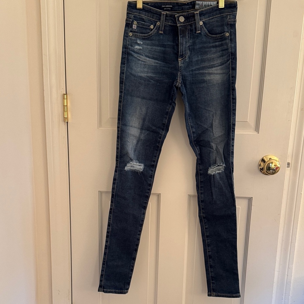 AG Adriano Goldschmied Dark Blue Distressed Skinny Jeans 29” inseam